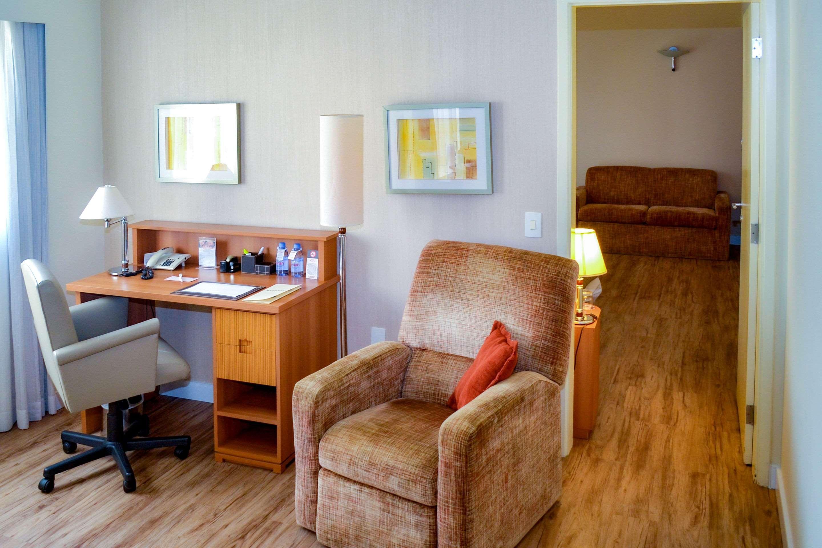 Clarion Faria Lima Hotell São Paulo Exteriör bild A typical guest room at the hotel