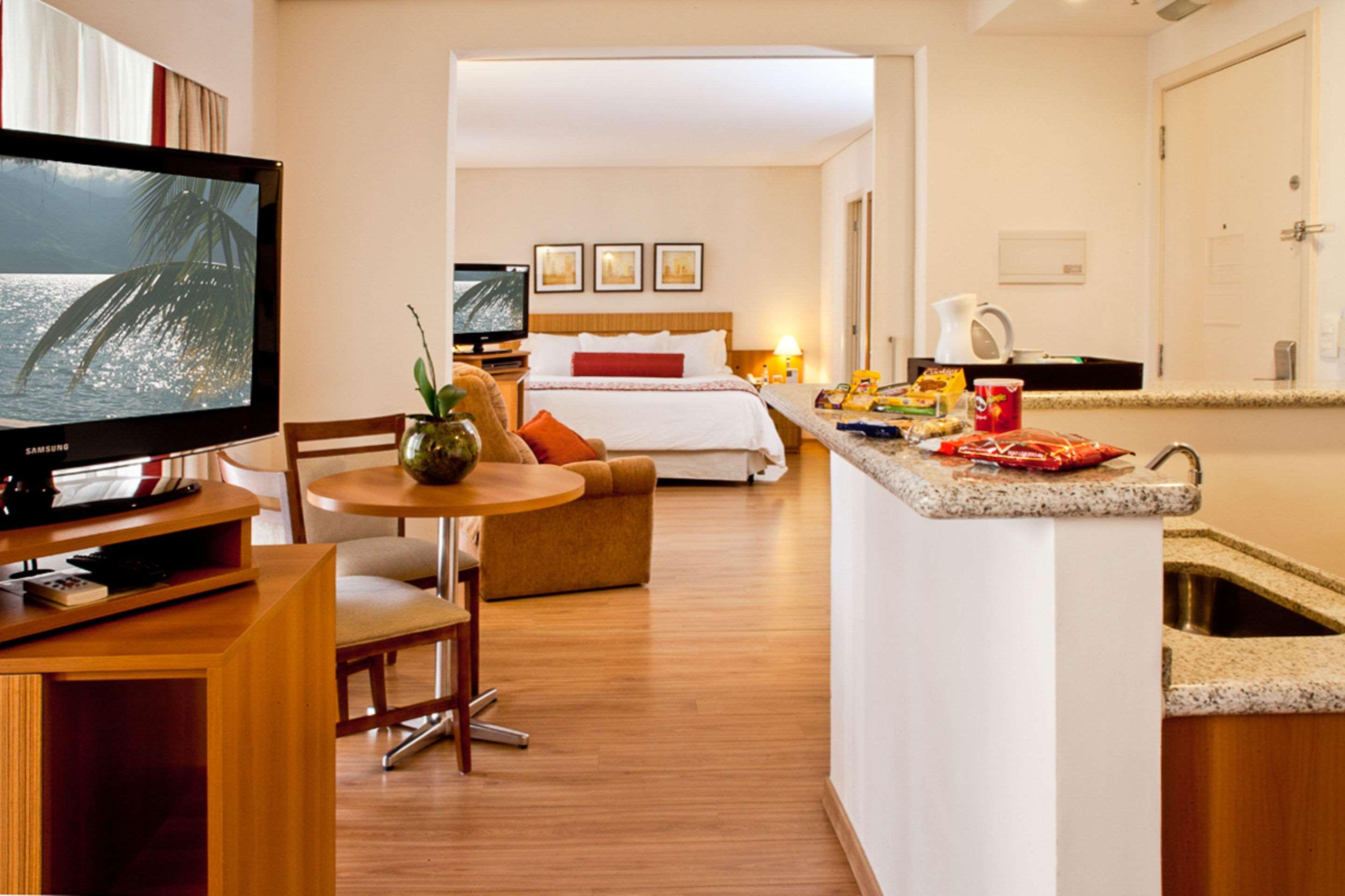 Clarion Faria Lima Hotell São Paulo Exteriör bild A typical Studio