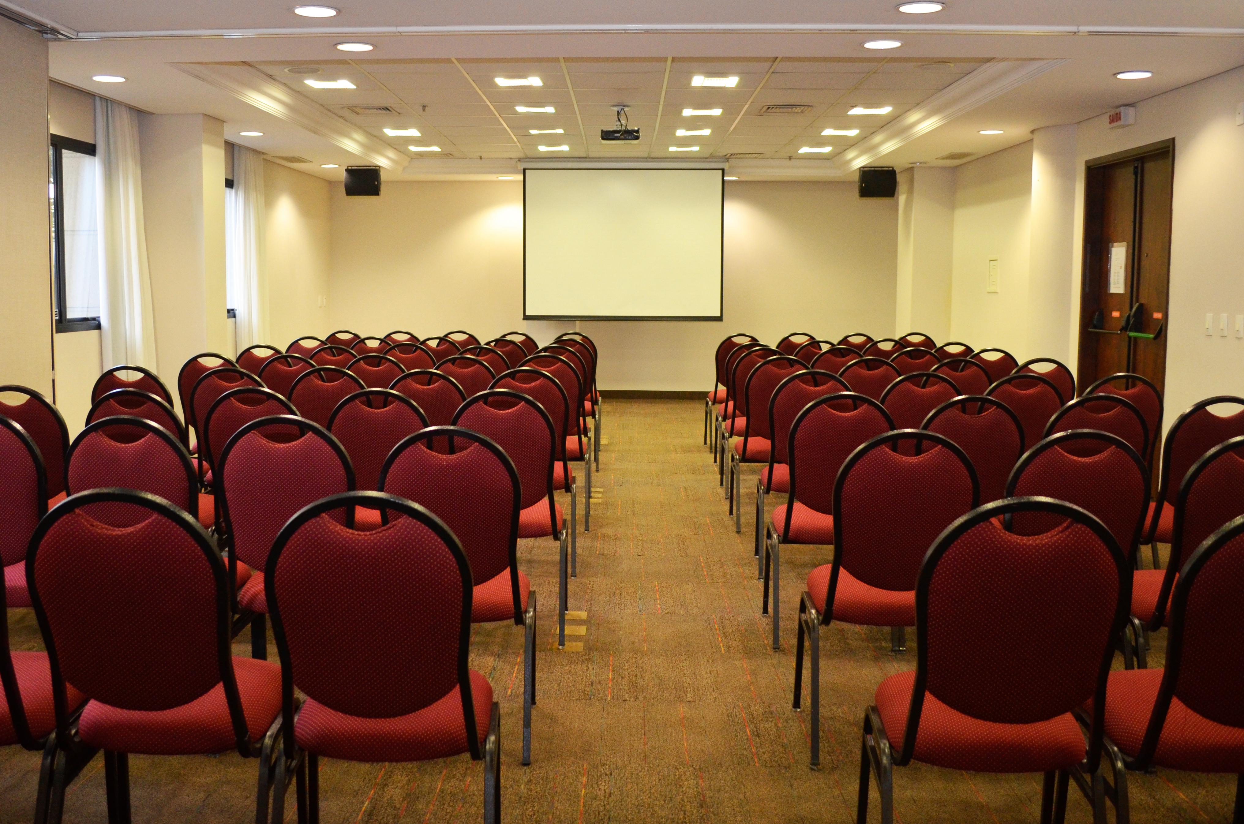 Clarion Faria Lima Hotell São Paulo Exteriör bild A typical conference room