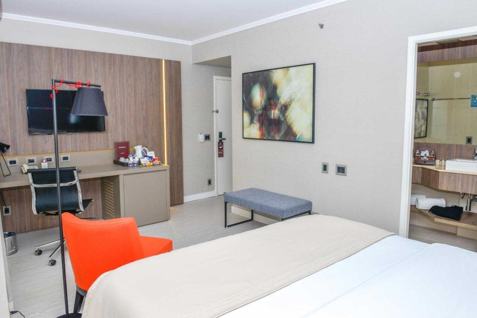 Clarion Faria Lima Hotell São Paulo Exteriör bild A room at the hotel