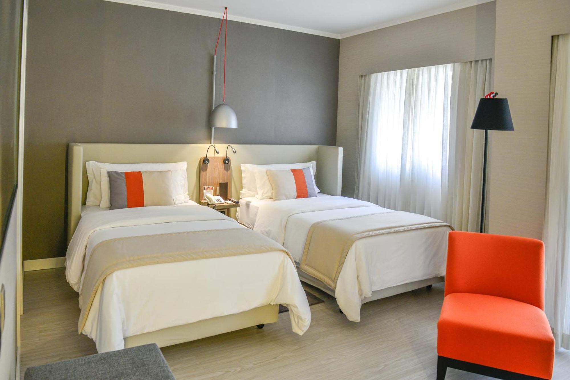 Clarion Faria Lima Hotell São Paulo Exteriör bild A room at the hotel