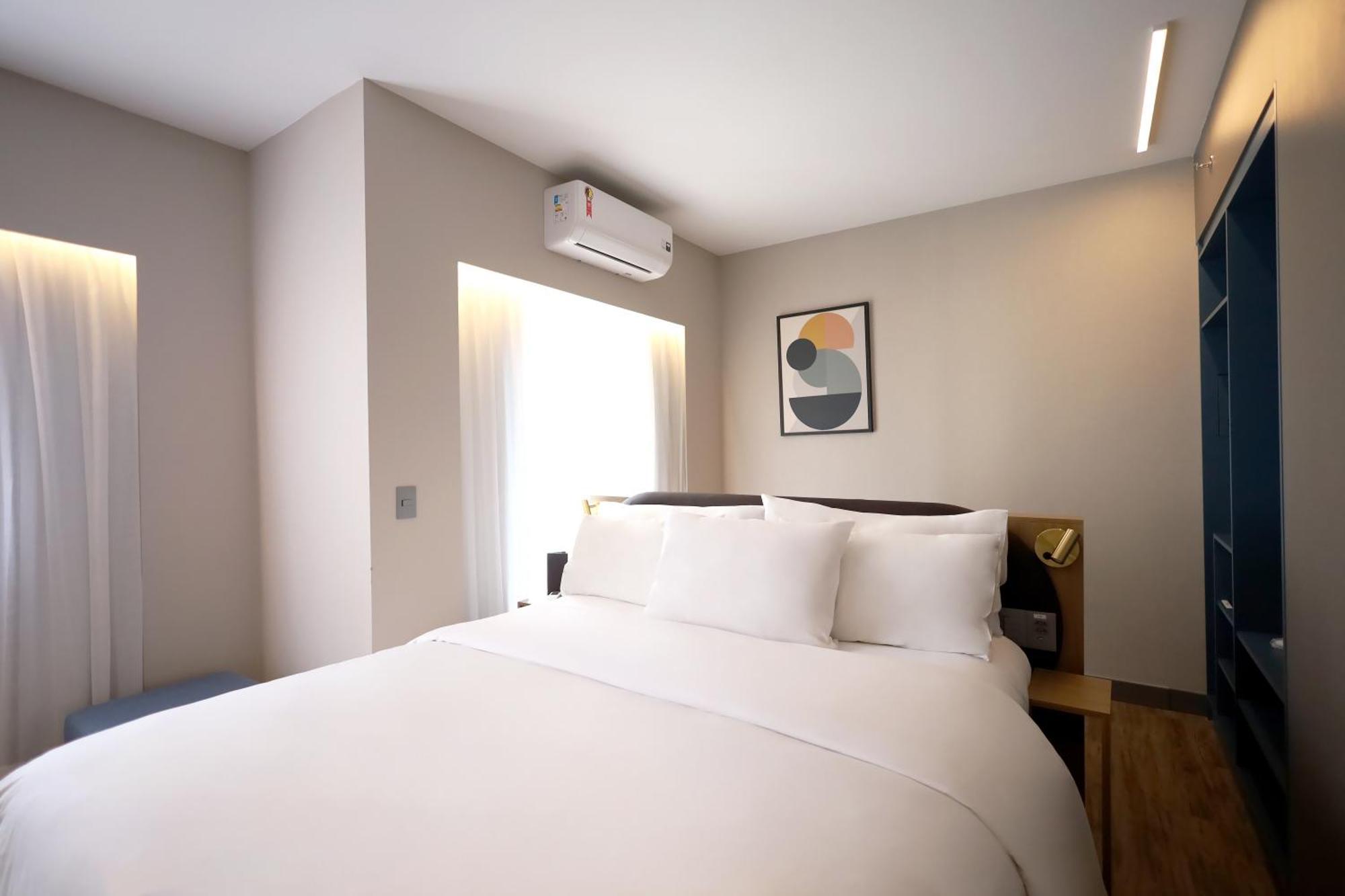 Clarion Faria Lima Hotell São Paulo Exteriör bild A bedroom at the hotel